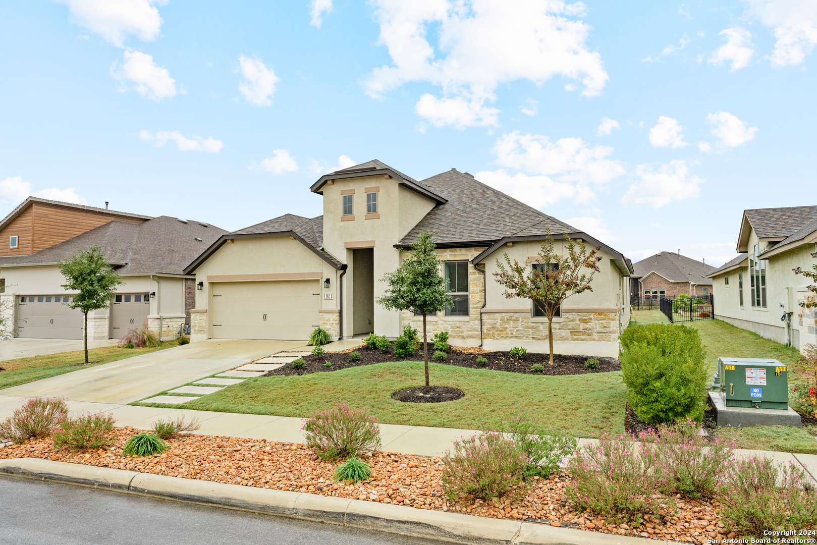Boerne, TX 78006-2262,92 SIMPATICO