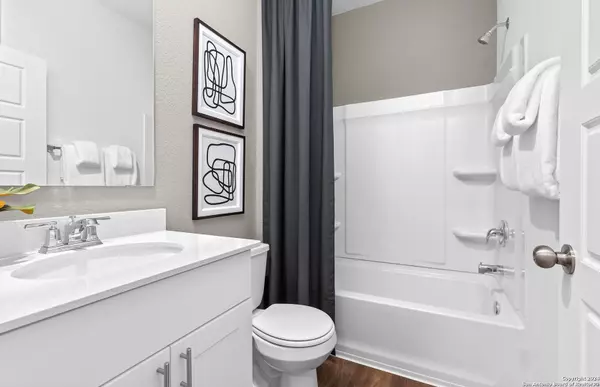 San Antonio, TX 78245,5239 Seagrass