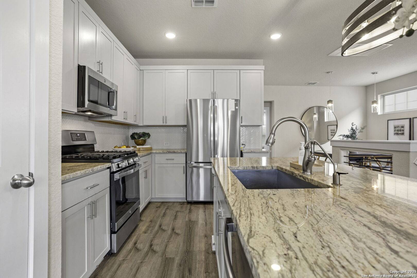 San Antonio, TX 78249,6446 Babcock Unit 1