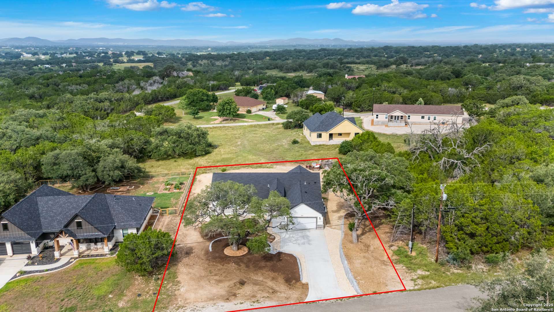 Bandera, TX 78003,808 Heinen Road