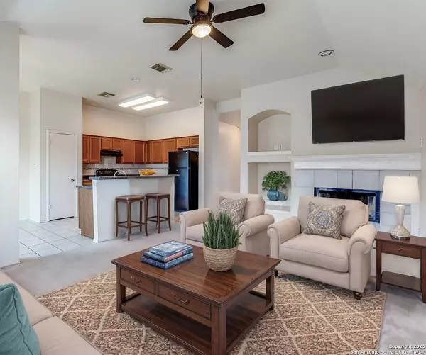 Converse, TX 78109,8346 Copperglen