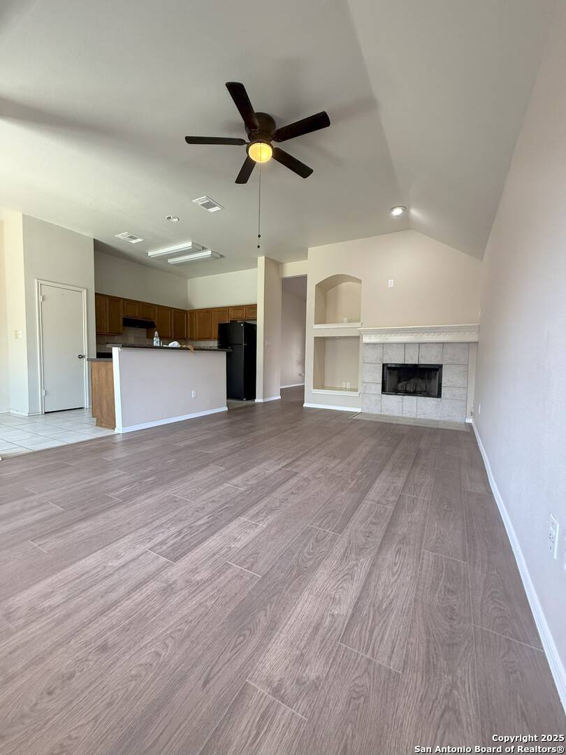 Converse, TX 78109,8346 Copperglen