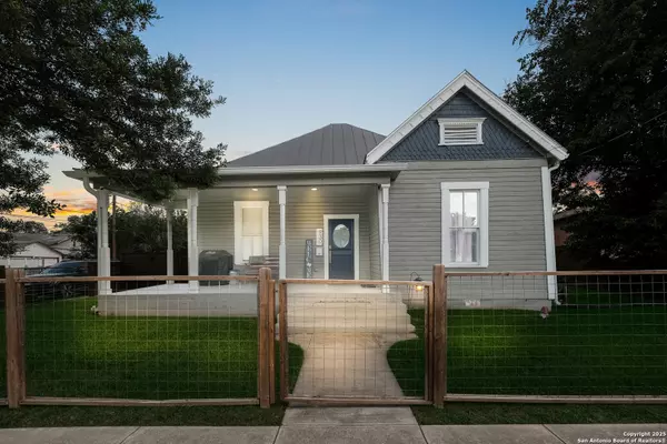 930 Hays, San Antonio, TX 78202