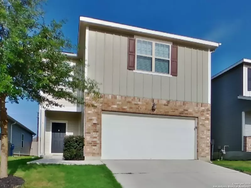 4827 Hallies, St Hedwig, TX 78152