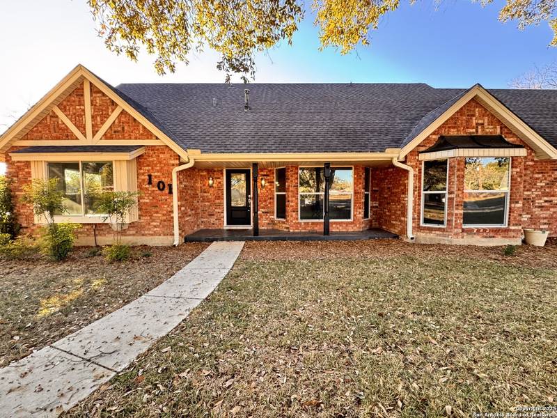 101 DANDELION LN, Castle Hills, TX 78213-2504
