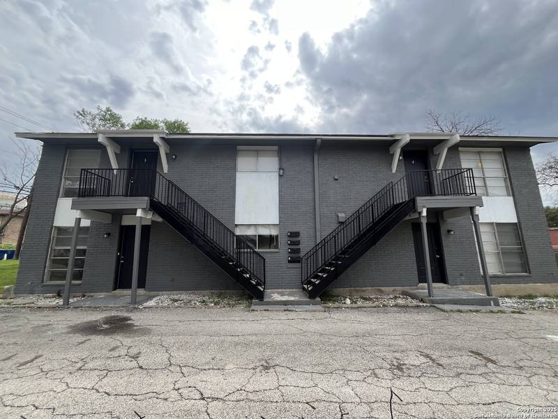 2014 Anchor Dr. UNIT 2, San Antonio, TX 78213