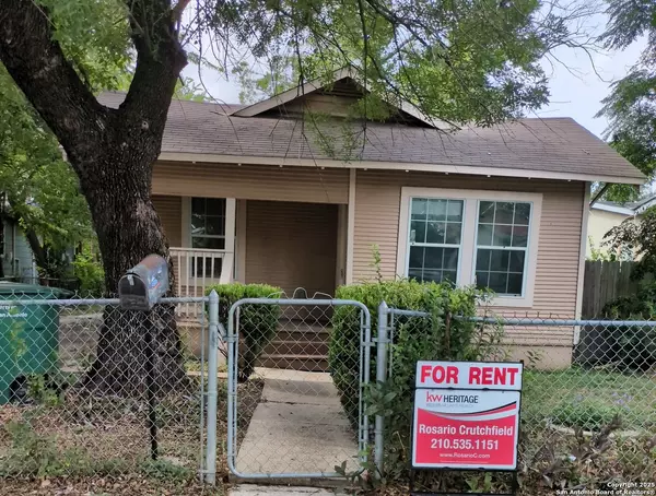 1334 CLOWER, San Antonio, TX 78201-3623