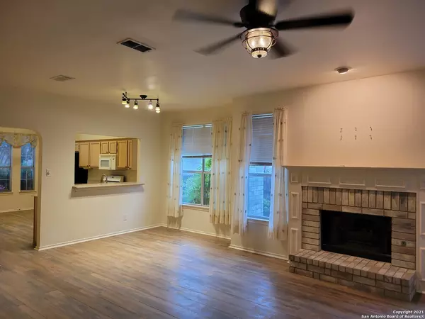 San Antonio, TX 78247-1832,15318 SPRING LAND