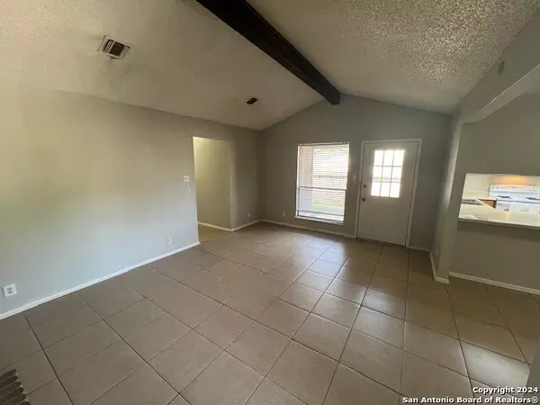 Live Oak, TX 78233,7128 Rimwood