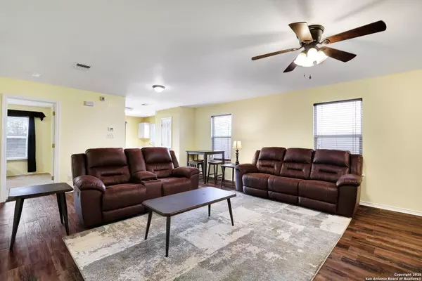 San Antonio, TX 78223,8806 Mission Top