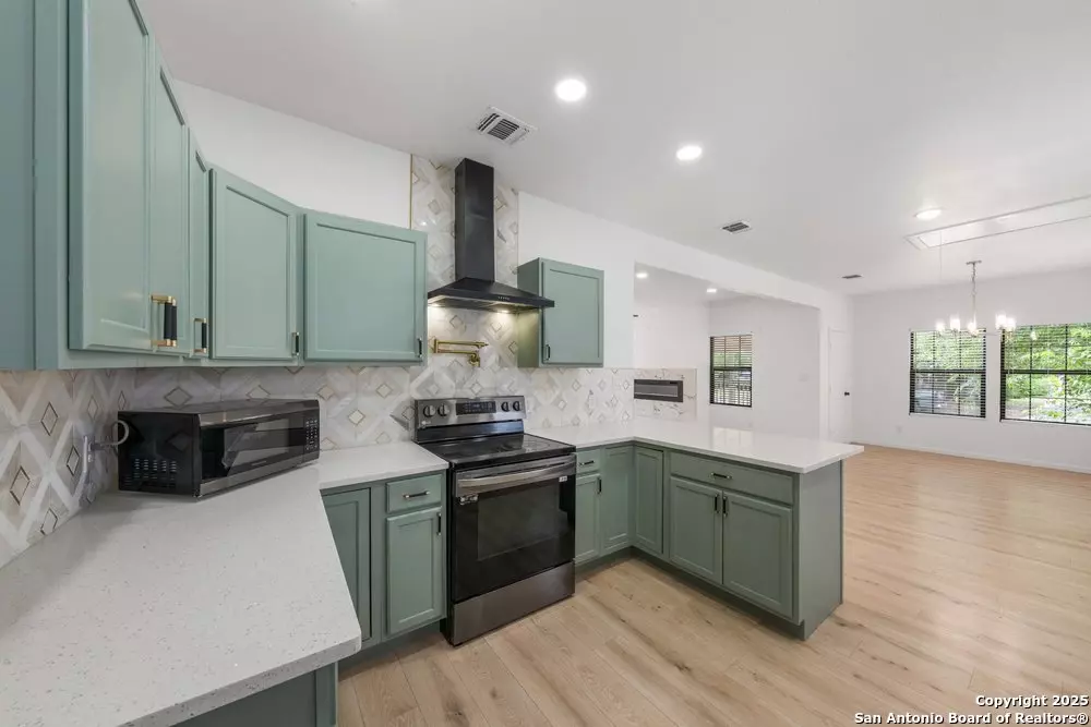San Antonio, TX 78201,1407 Mistletoe