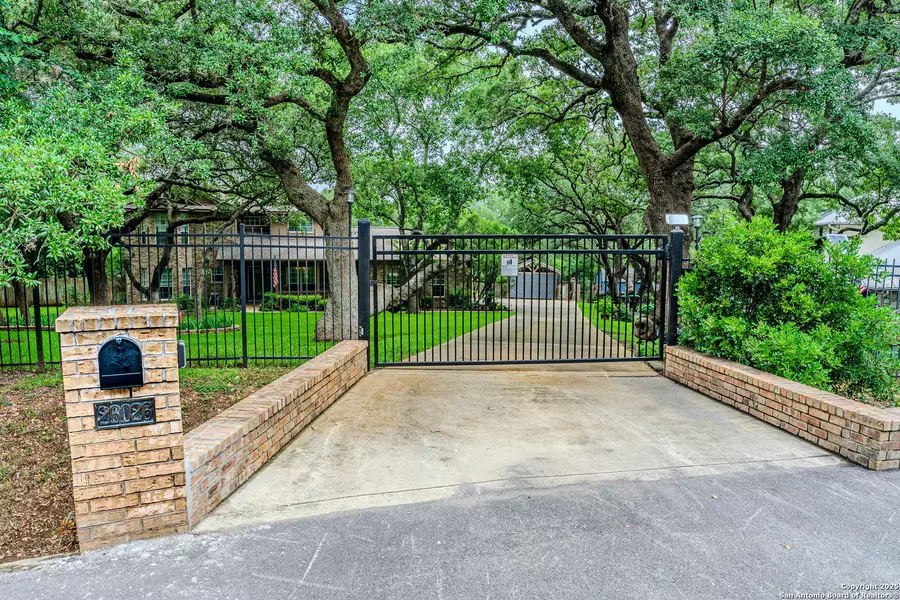 26026 Oak Nest Ln, San Antonio, TX 78255