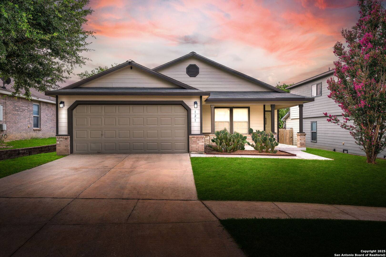 Cibolo, TX 78108,121 Willow Bluff