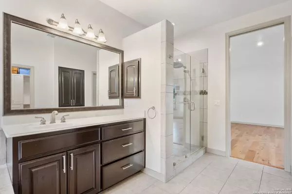 San Antonio, TX 78260,203 Garden Hill