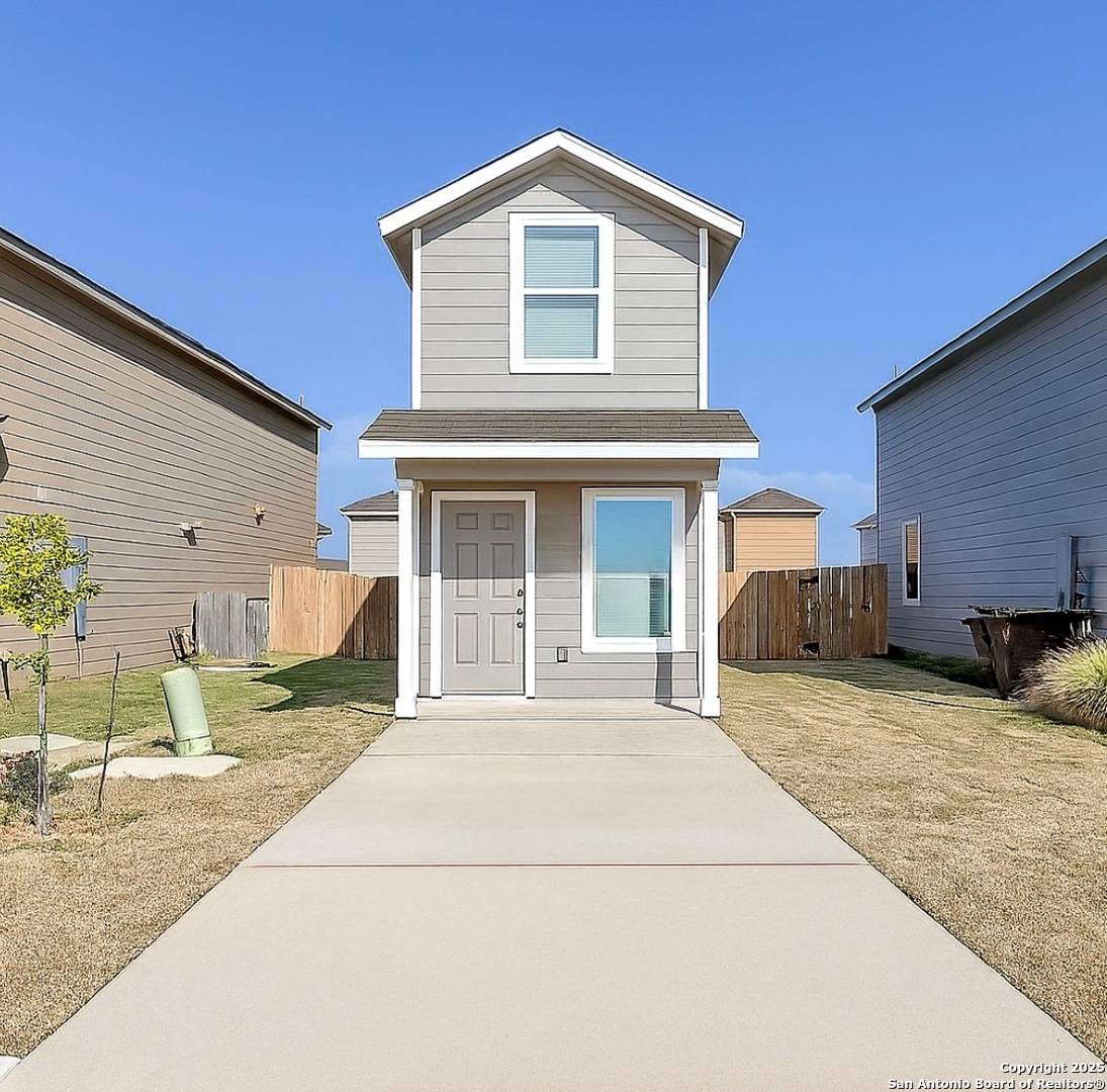 5002 Daisy Blossom, Converse, TX 78109