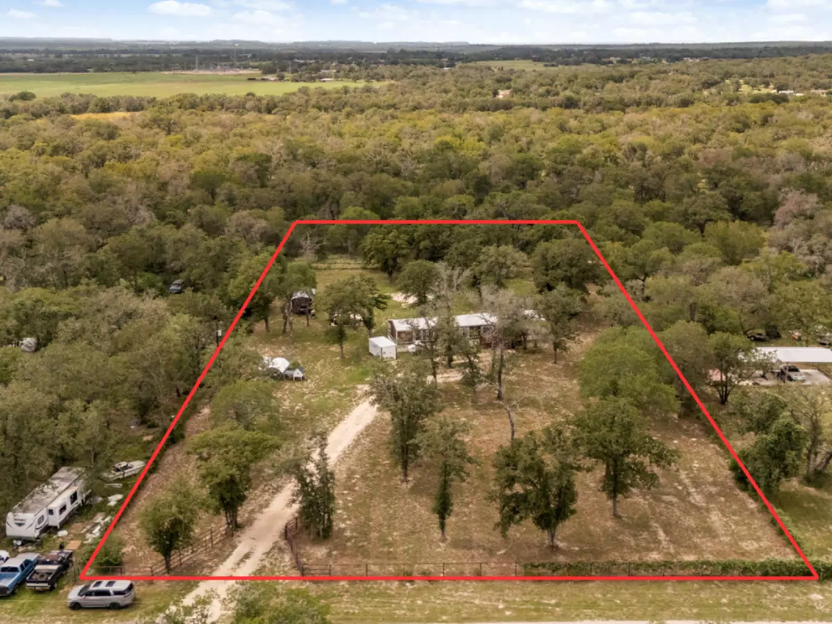 La Vernia, TX 78121,181 Oak Valley
