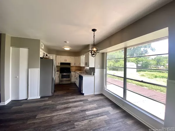 San Antonio, TX 78240-3408,5711 GABOR DR