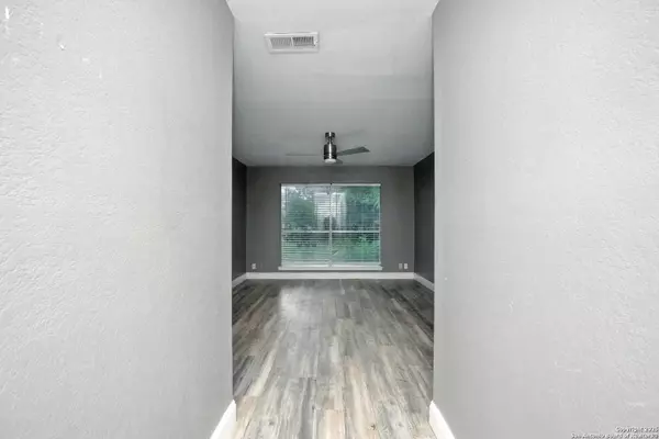 San Antonio, TX 78249,6815 Spring Lark