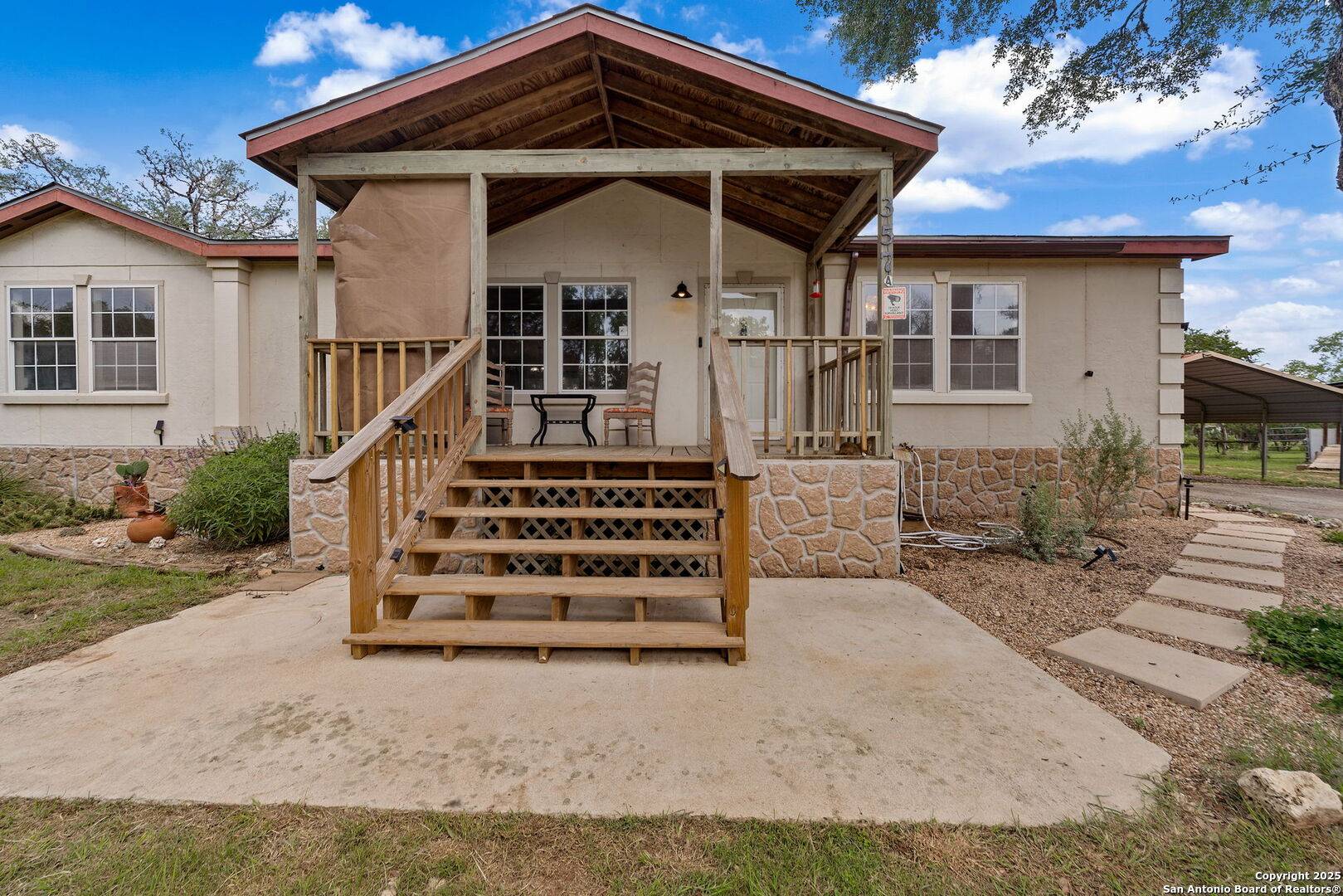 Bandera, TX 78003,357 Dallas