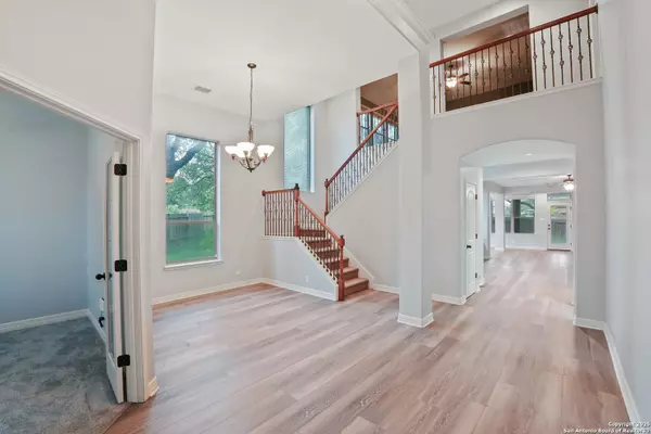 San Antonio, TX 78245,15302 Round Pond