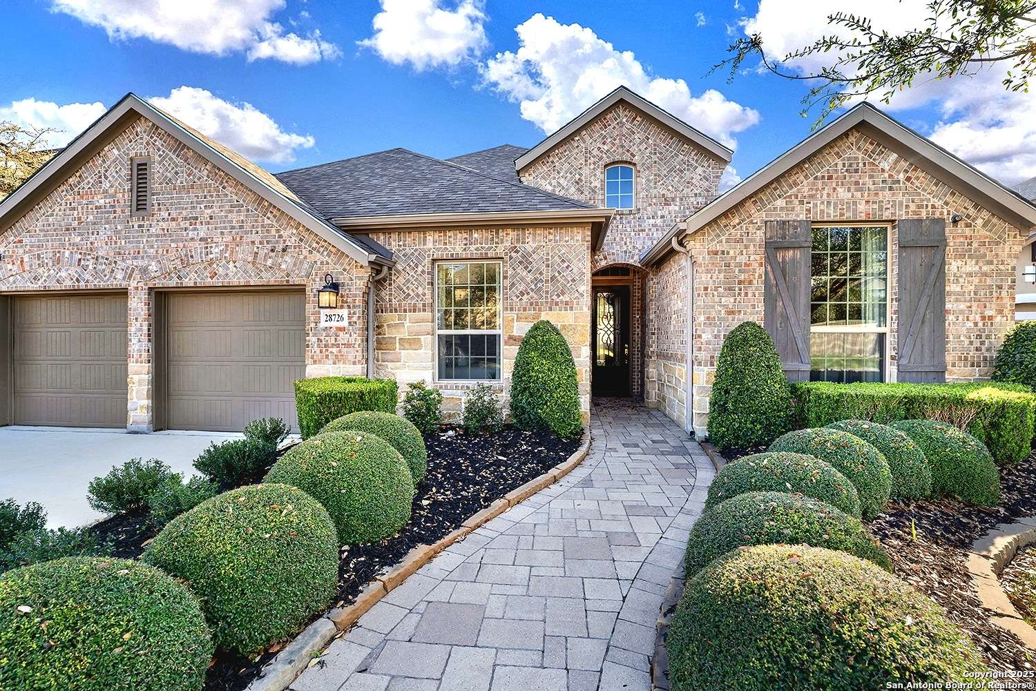 Boerne, TX 78015,28726 Front Gate