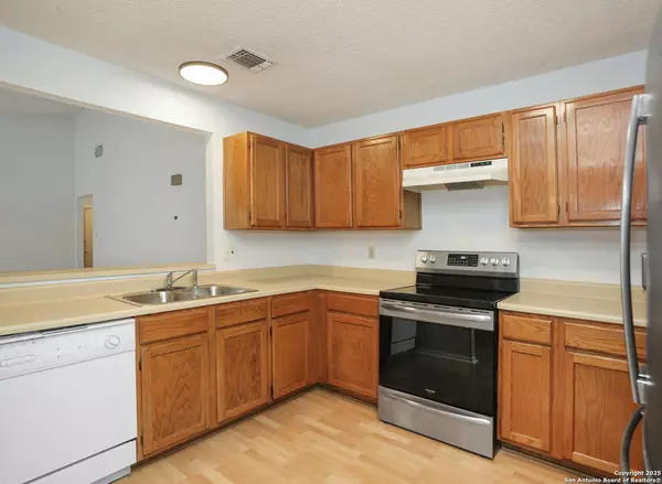 San Antonio, TX 78249,5911 Heather Vw