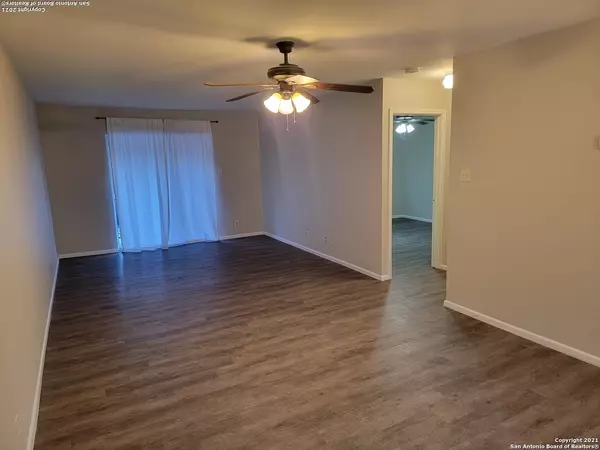 San Antonio, TX 78201,923 Vance Jackson Rd UNIT 1004