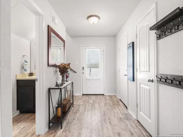 Cibolo, TX 78108,432 Salt Frk