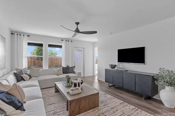 New Braunfels, TX 78130,831 Bluegrass Point
