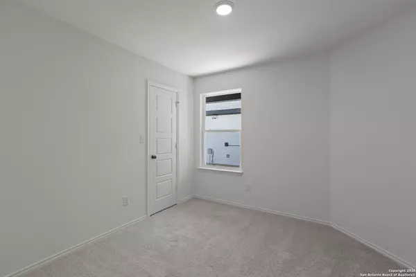 New Braunfels, TX 78130,839 Bluegrass Point