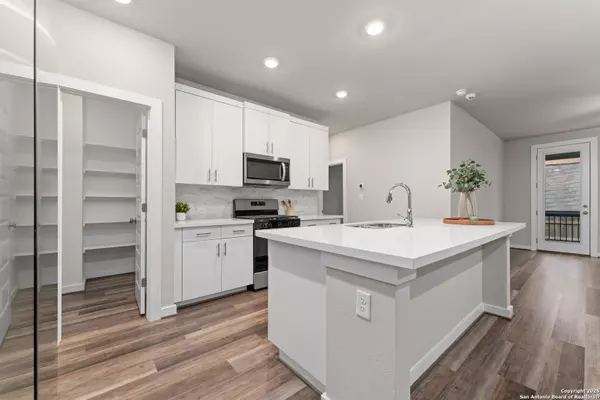San Antonio, TX 78233,15011 Wychwood Pl
