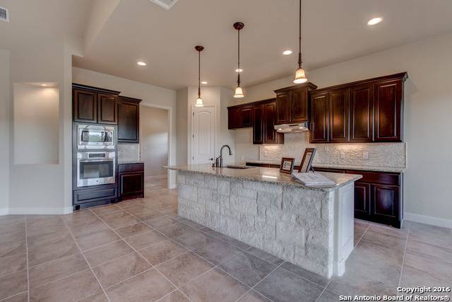 New Braunfels, TX 78132,121 Waterbury