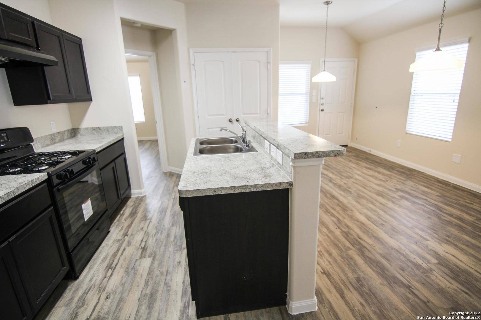 San Antonio, TX 78228,5519 Degan Way