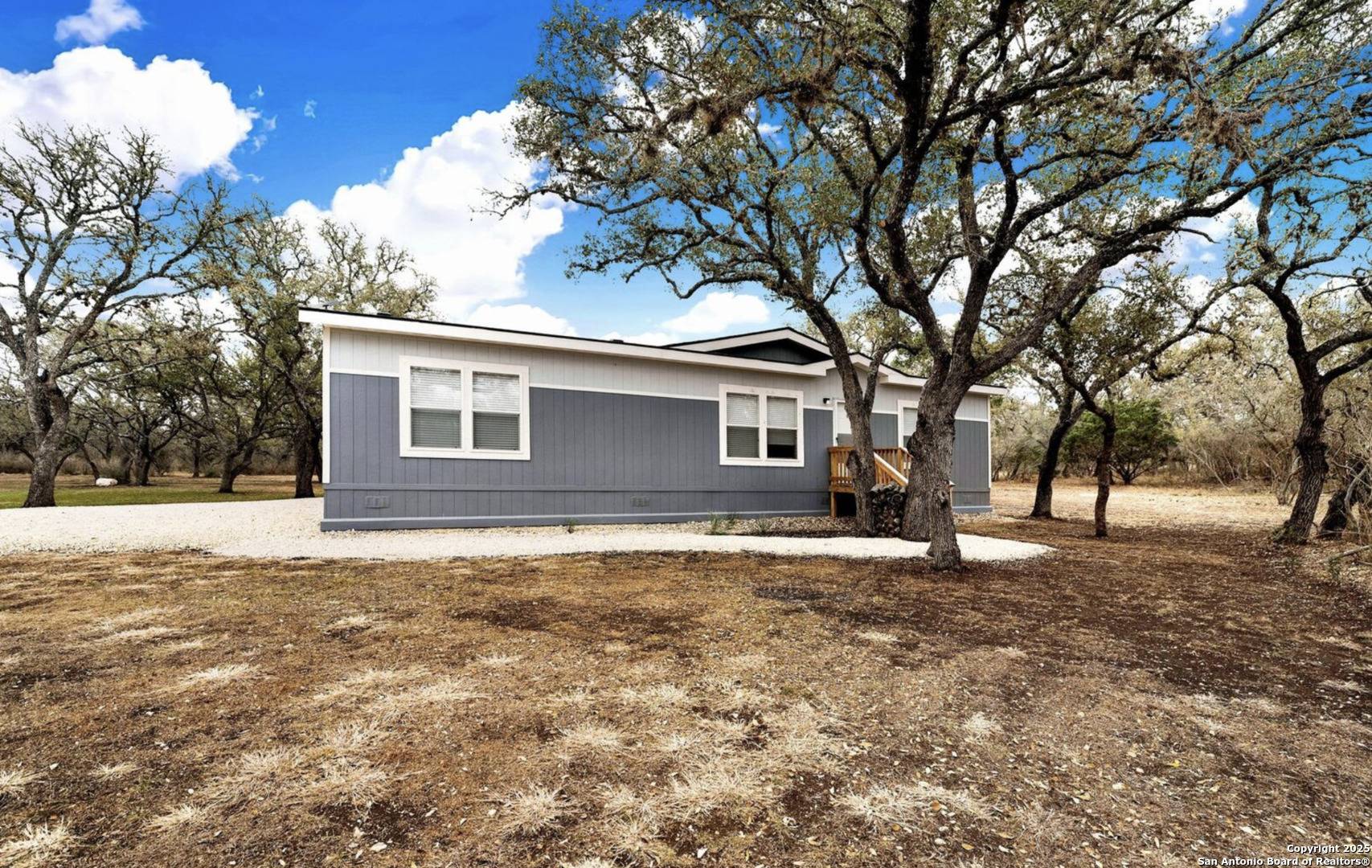 788 County Rd 429, Uvalde, TX 78801