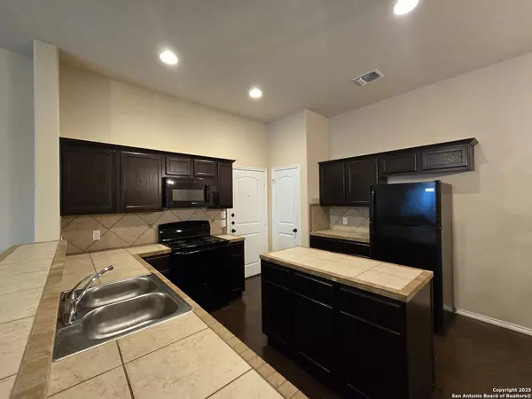 New Braunfels, TX 78130,697 Creekside Circle