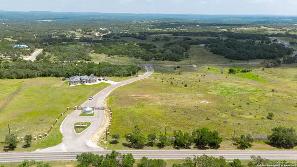 Blanco, TX 78606,813 Old 32 Crossing