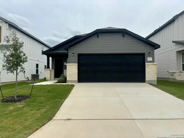 919 Bluegrass Point, New Braunfels, TX 78130