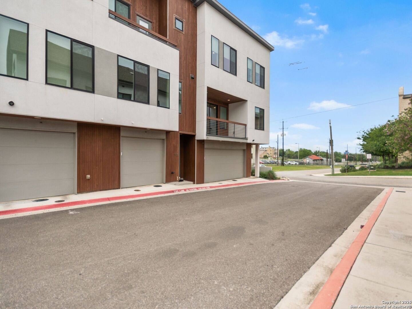 San Antonio, TX 78209,102 Tendick UNIT 906
