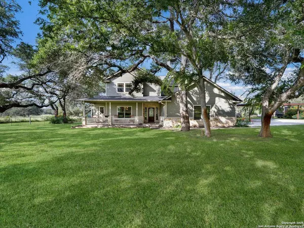 205 Whispering Oaks, Adkins, TX 78101