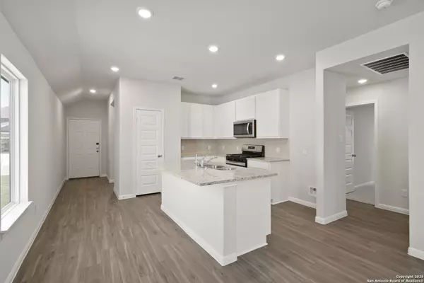 San Antonio, TX 78253,15001 Fischer Garden Drive