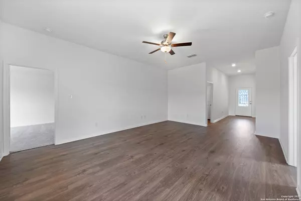 Lytle, TX 78052,16029 Delgado Hills