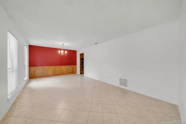 San Antonio, TX 78249,4510 White Elm Woods