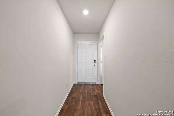 New Braunfels, TX 78130,2878 Wolfcreek