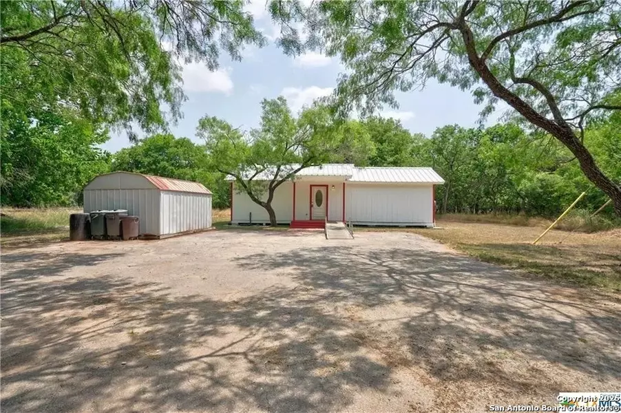 301 Tatum, Martindale, TX 78655