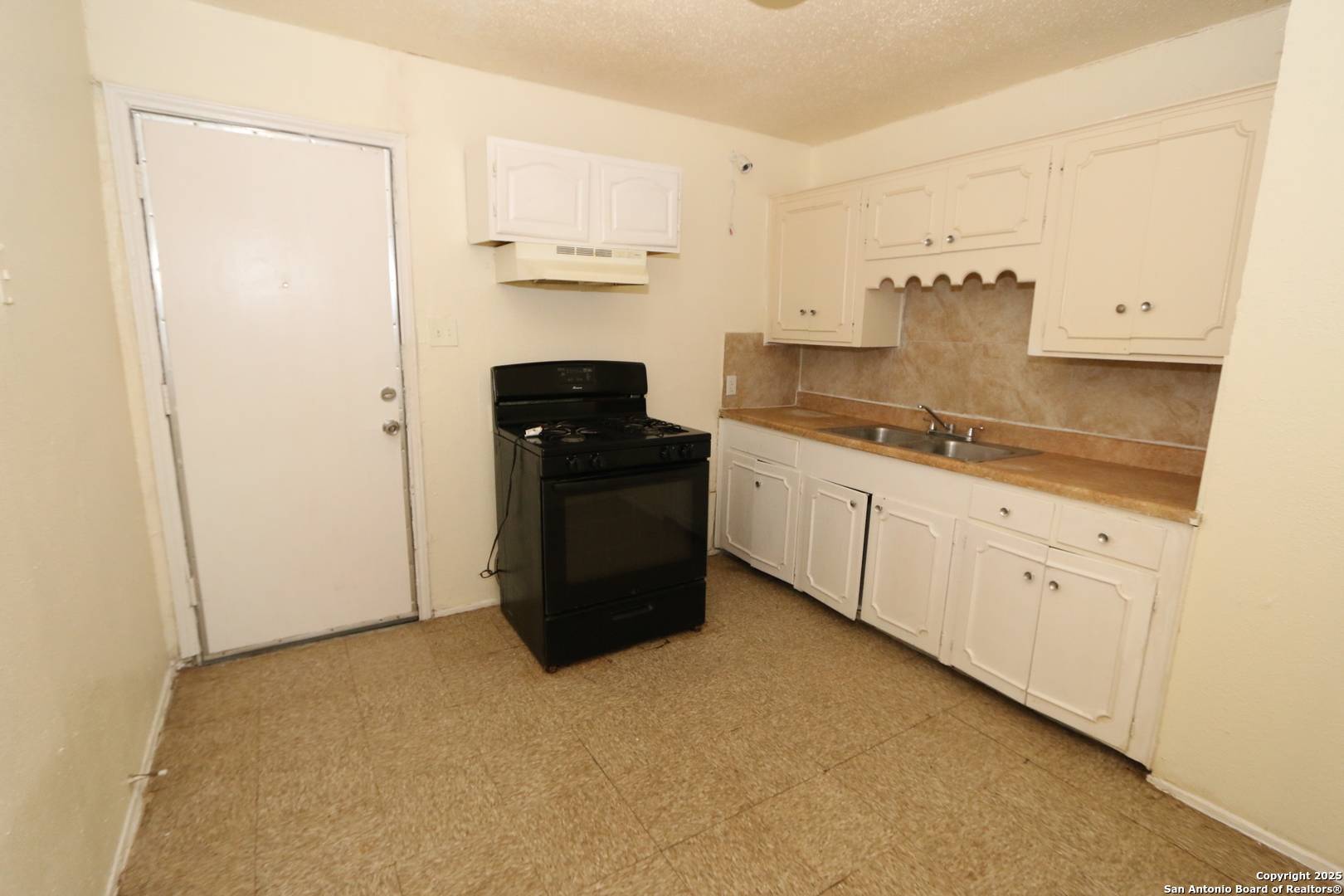 San Antonio, TX 78220,647 Ferris Ave.