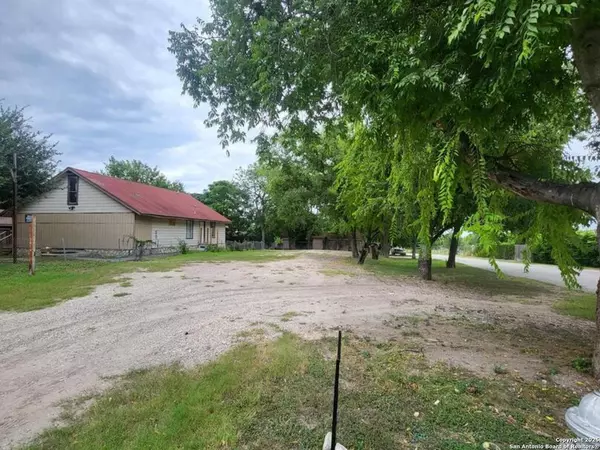 San Antonio, TX 78228,5050 HEMPHILL DR