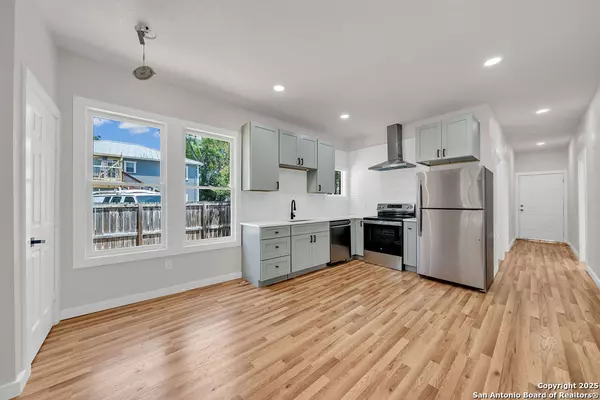 San Antonio, TX 78215,418 Atlanta UNIT 101