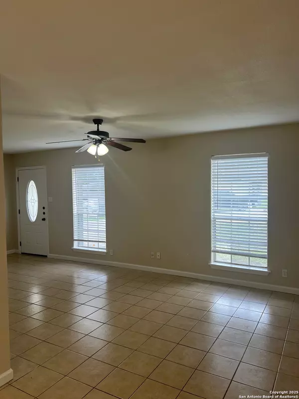 San Antonio, TX 78233,13615 Larkbrook