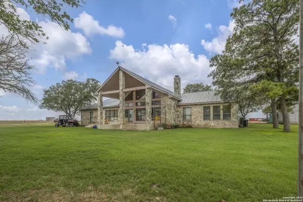 Charlotte, TX 78011,4141 CR 343