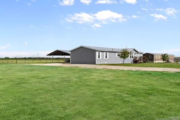 Natalia, TX 78059,18150 Fm 471